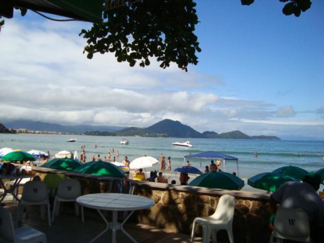 Pe Na Areia Na Toninhas, Wimbledon, Direto Na Areia, O Da Regiao, Completo, 5 Estrelas ! * Ubatuba
